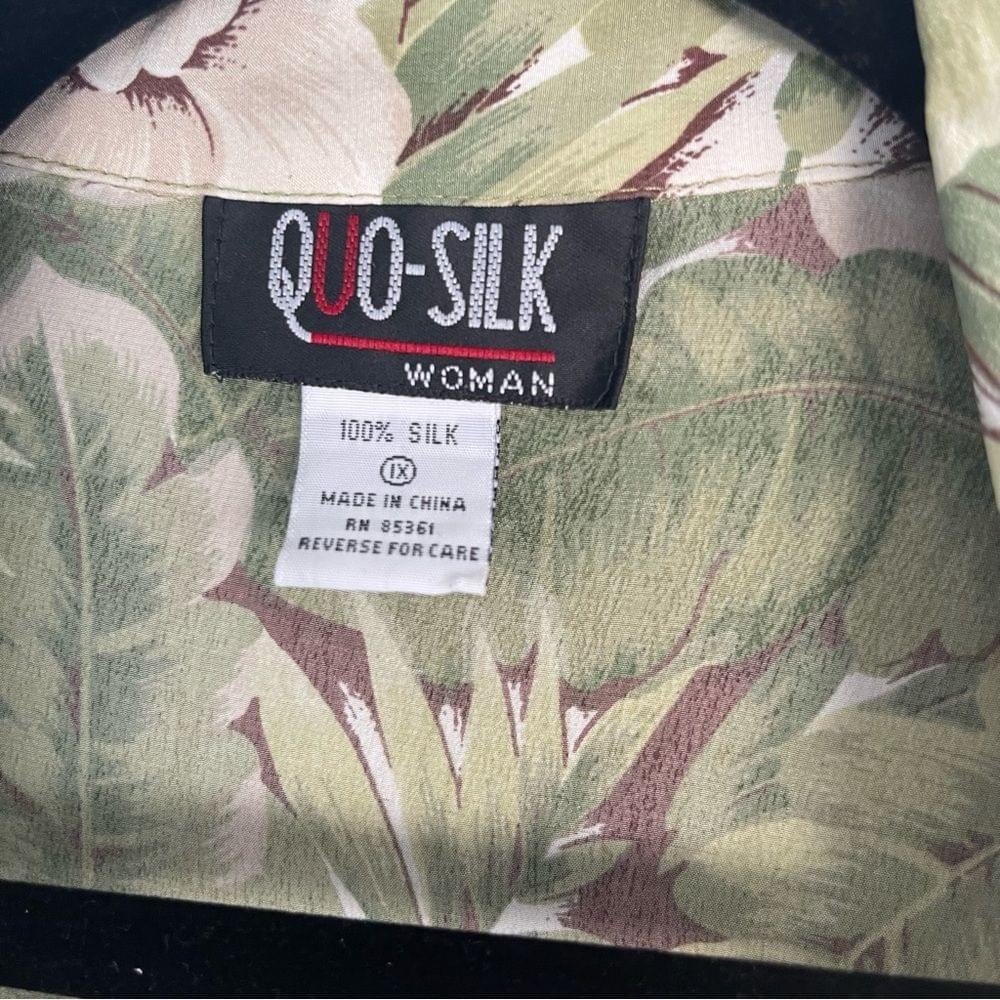 Quo Vintage Size 1X 100% Silk Floral Hawaiian Themed Button Front Shirt Vacation