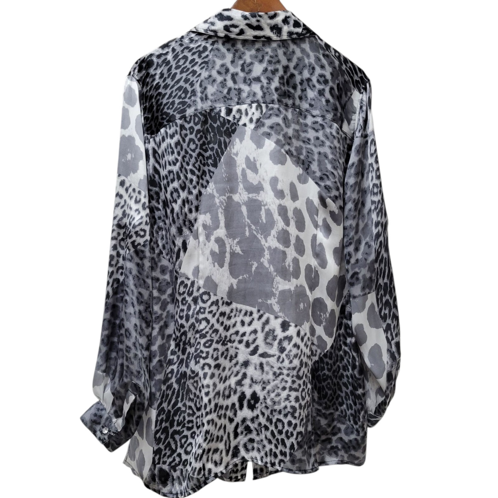 Chaus Women’s Long-Sleeves See-through Blouse Top Size XXL Excellent Condition