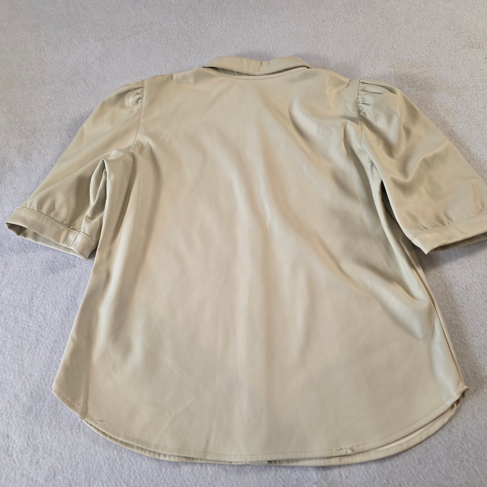 Steve Madden Womens Beige Faux Leather Puff Sleeve Button Down Top DM44589R M