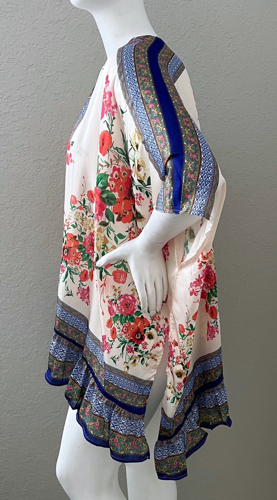 Umgee USA Floral Border Ruffle Trim Kimono Wrap Cream Plus XL/1XL 1XL/2XL – New!