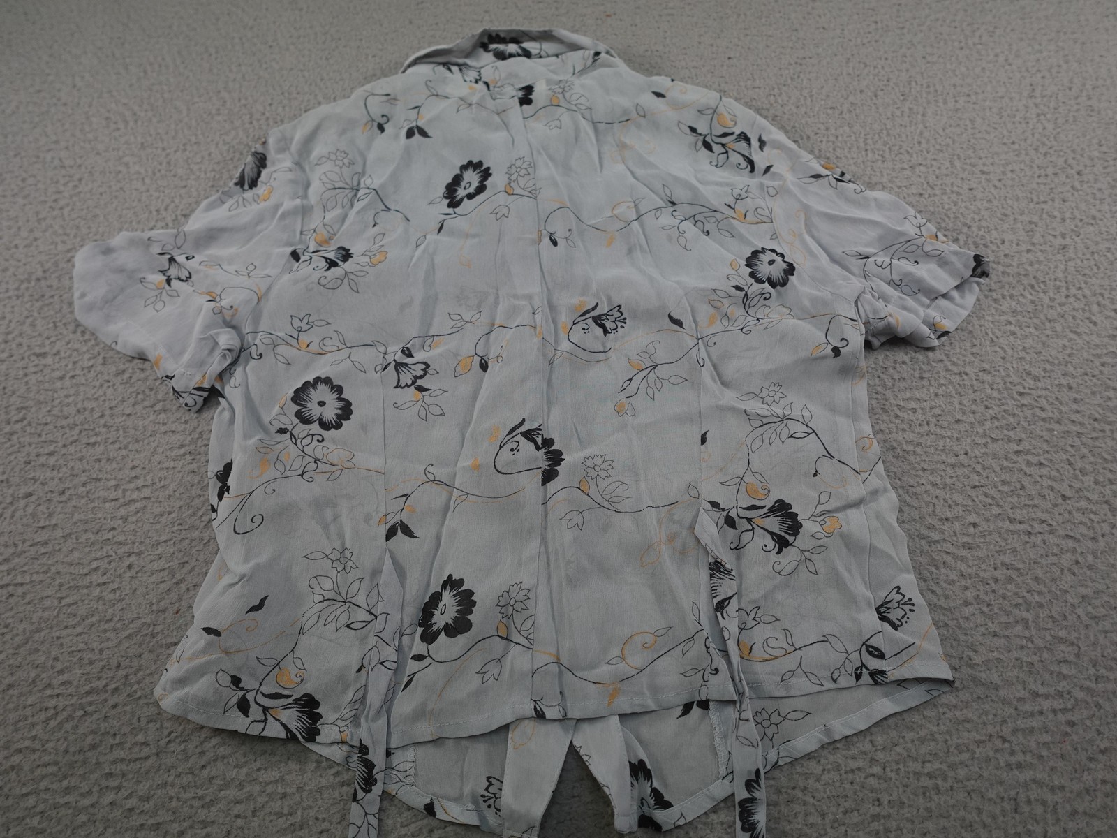 Vintage Sheer Shirt Womens Medium Gray Floral Button Front Tie Waist Lightweight