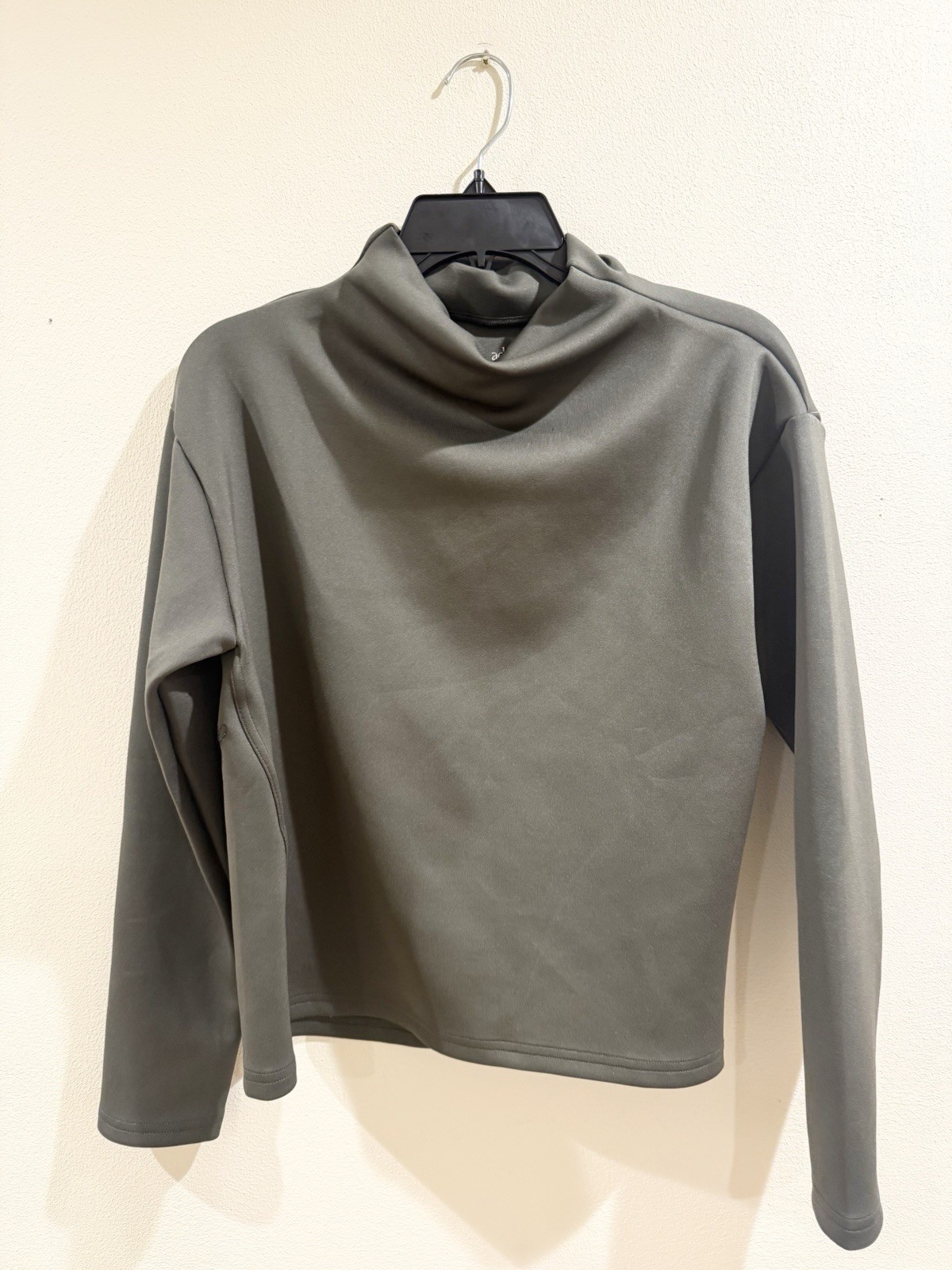 ADAY Like a Boss Pullover Sweater Small