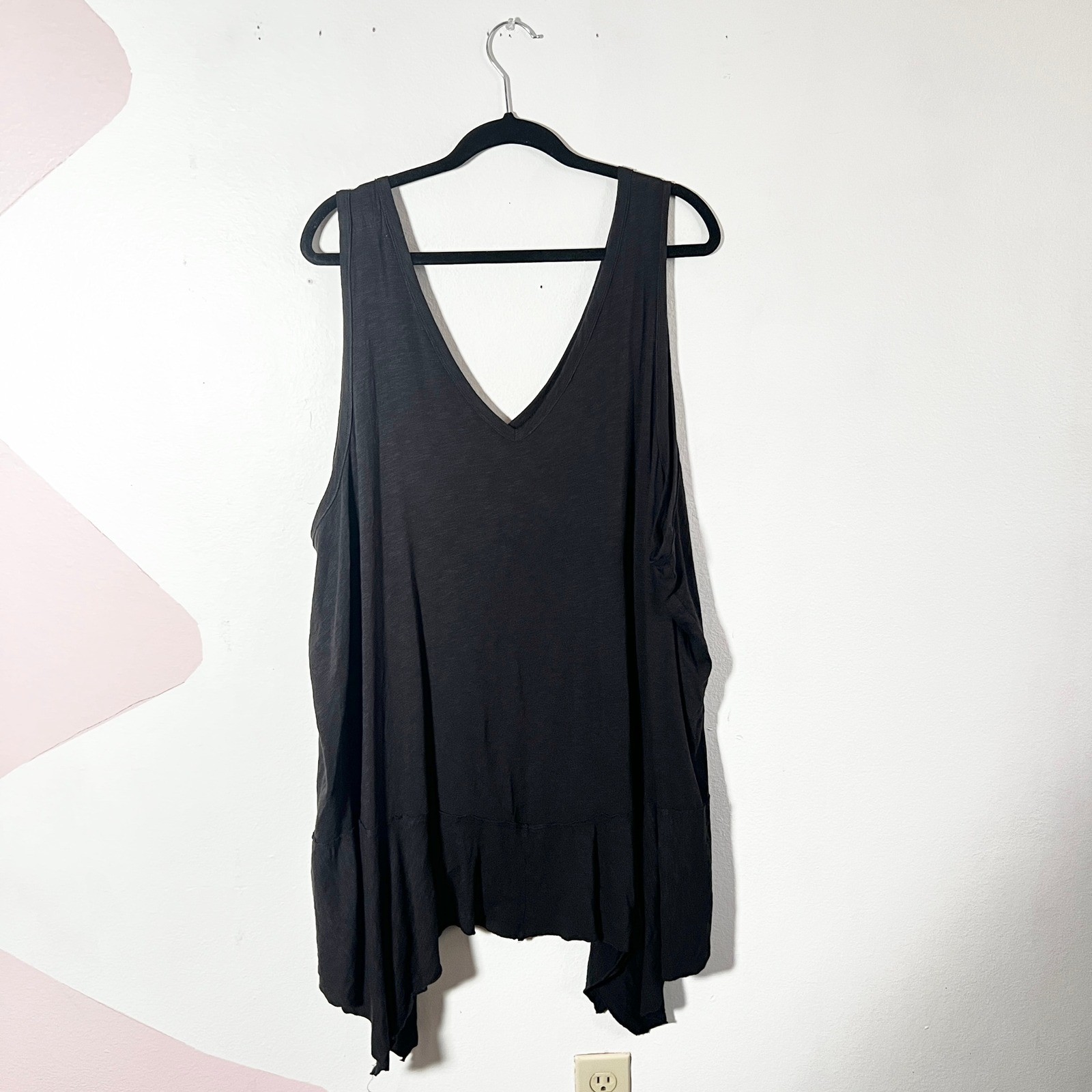 Torrid Tank Top Women’s 5X Plus Black Sharkbite Asymmetrical Gothic