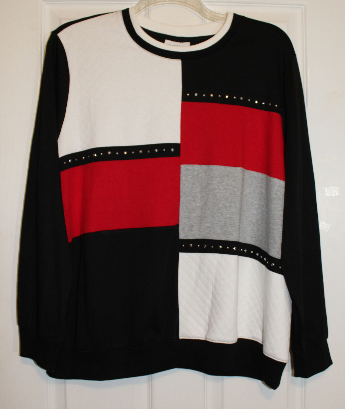 Alfred Dunner 2X Plus Red Black White Embroidered Pullover Sweatshirt New