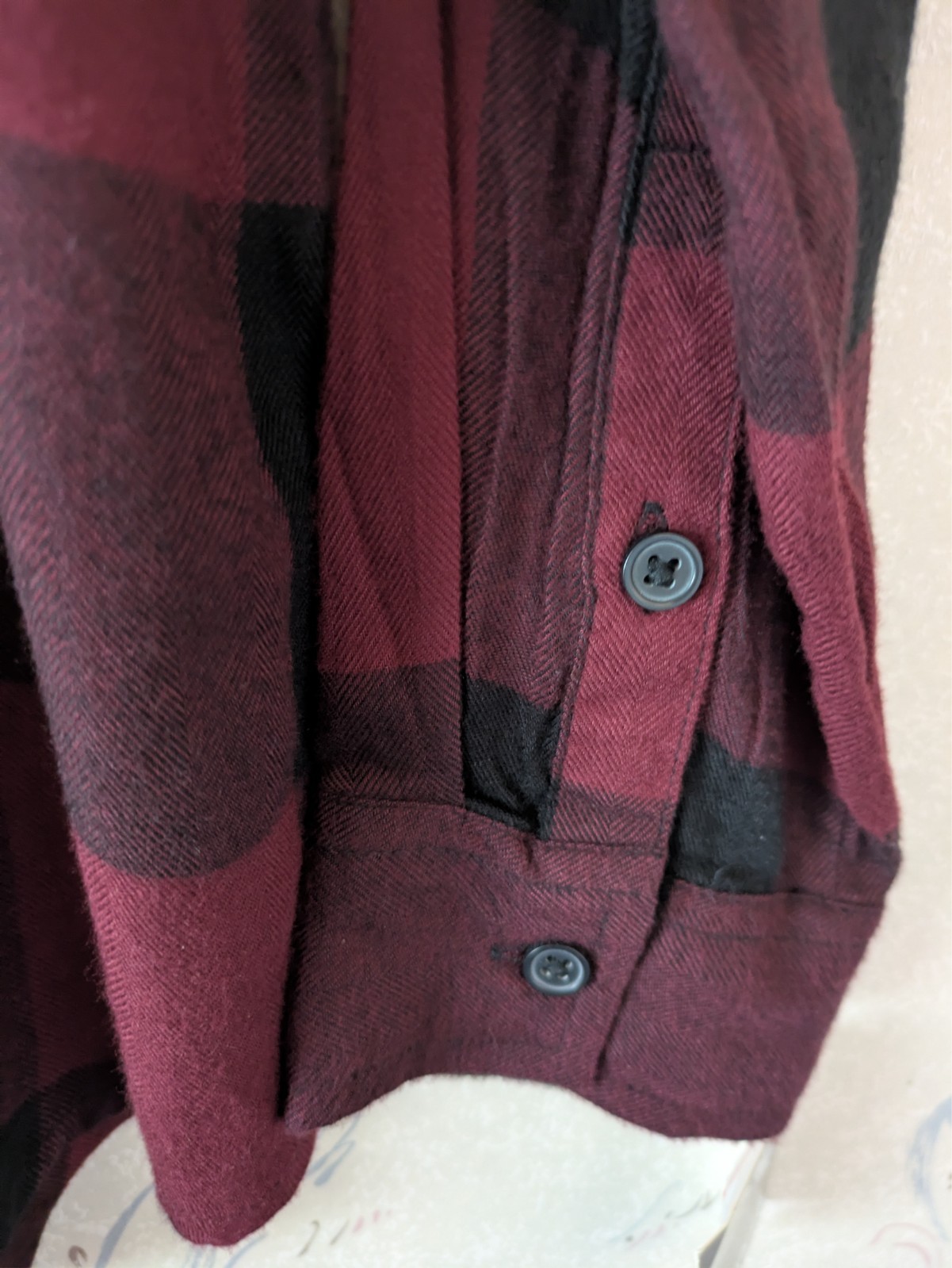 NWT Falls Creek Women’s Size XL LS Burgandy Black Plaid Hi-Lo Button Tunic Shirt