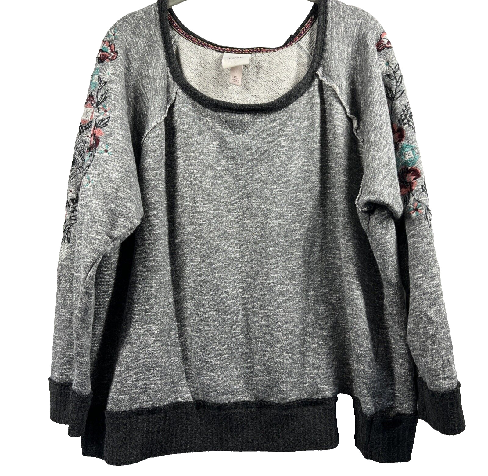 Knox Rose Women’s Top XL Embroidered Floral Raw Edges Raglan Sleeve Pullover