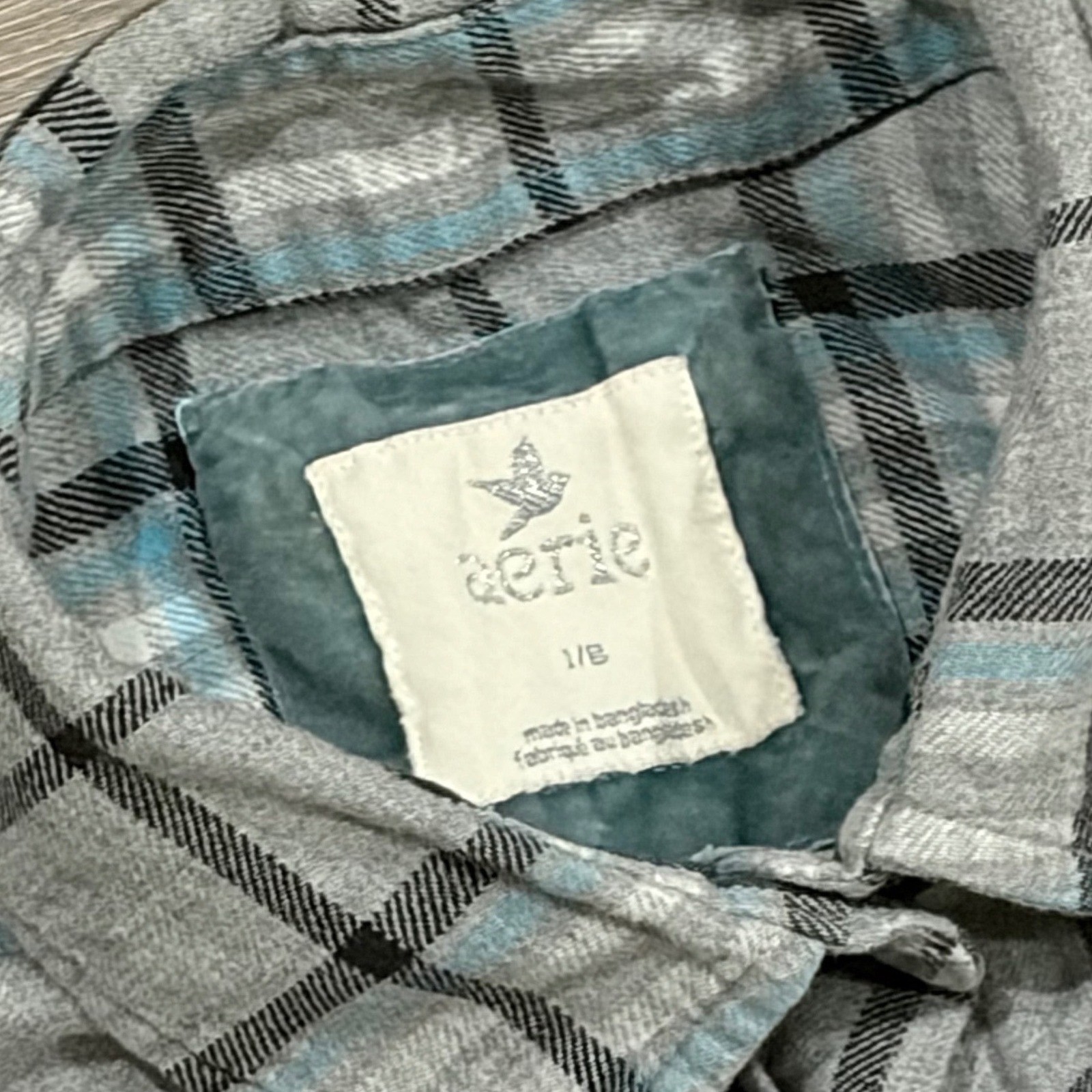 Aerie Womens Grey Blue Plaid Flannel Button Down Shirt Size LG Long Sleeve