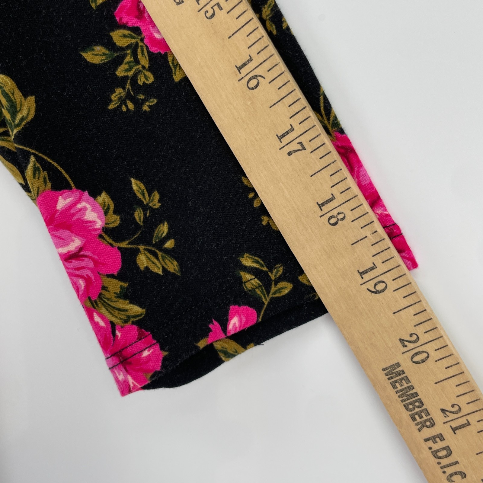 Torrid Tunic Top Size *0 Super Soft Black Roses Floral Whimsigoth Witchy Dark