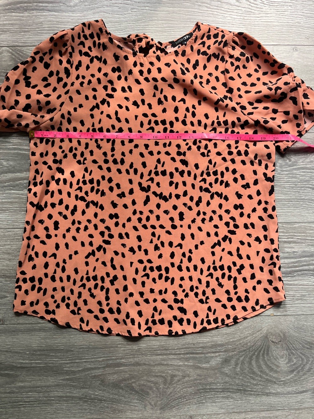 Paper Moon Pink Tan Black Spotted Short Sleeve Tie Back Blouse Top Size S Work