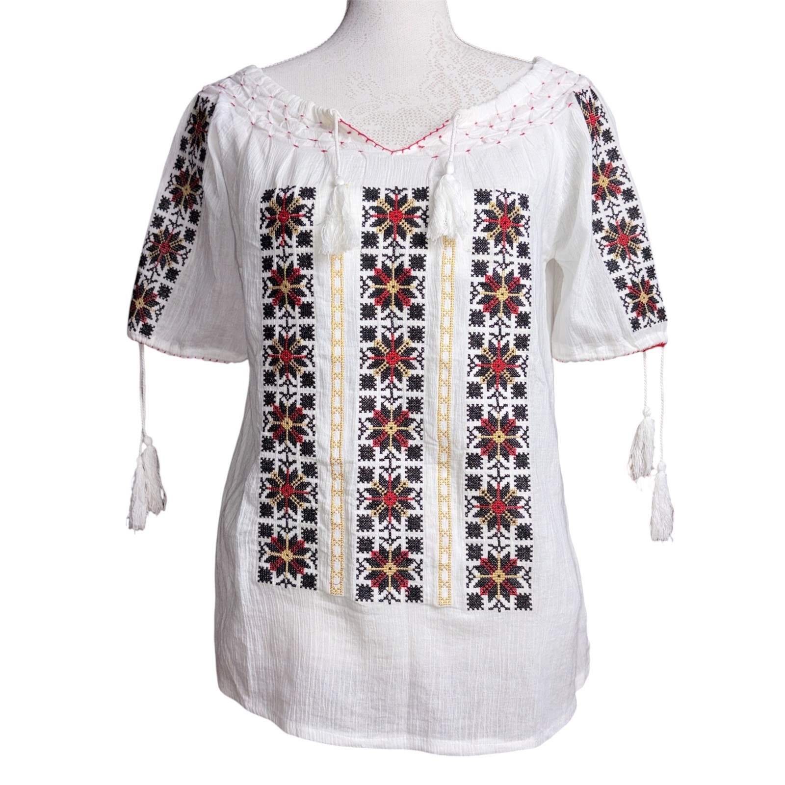 Vintage Aliya International Traditional Romanian Embroidered Cotton Folk Pattern