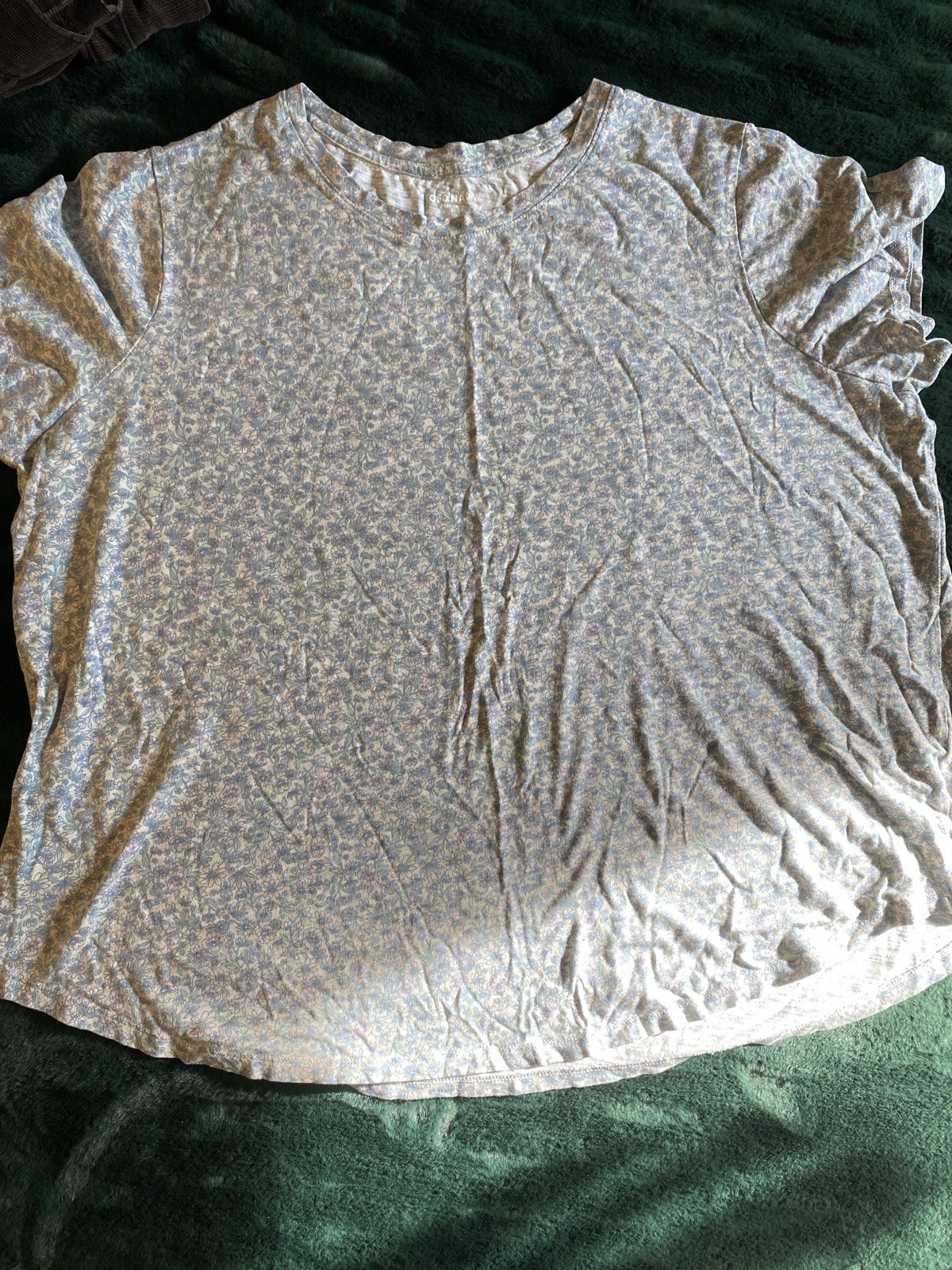 Old Navy Women’s XXL Gray Floral Round Neck Short Sleeve Knit Pullover T-Shirt