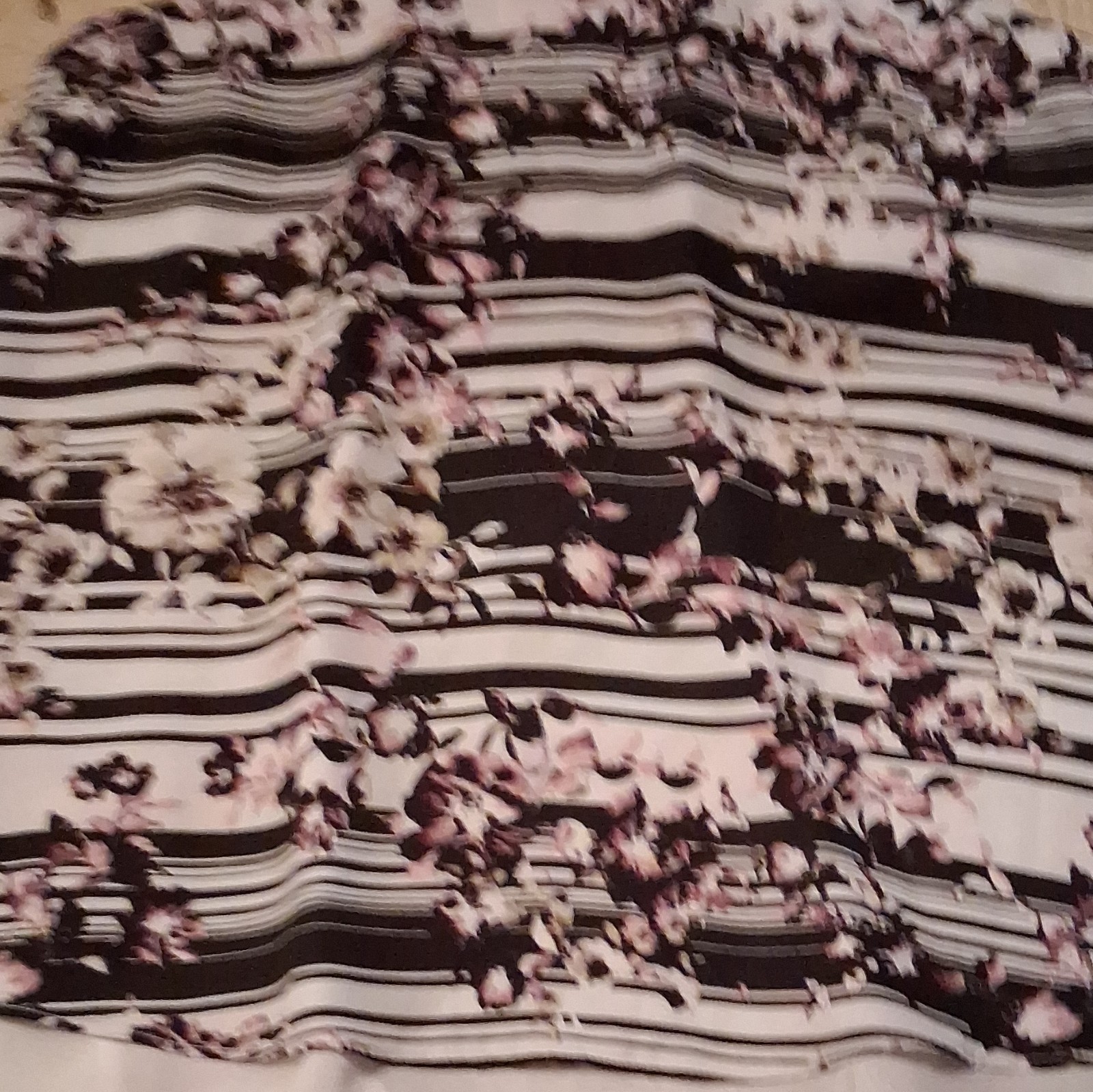 Lot Of 1Womens Medium Mixed Sleeve Casual Tops Mixed Brand Lightvweight