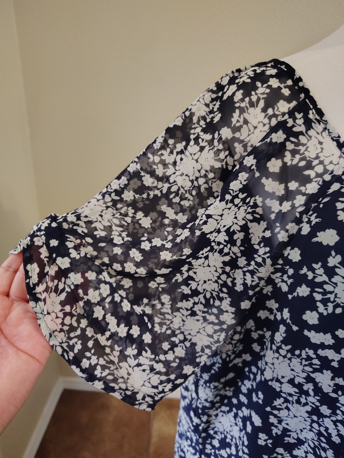 roz ali Women’s Blouses Floral Blue Navy White Size 2x