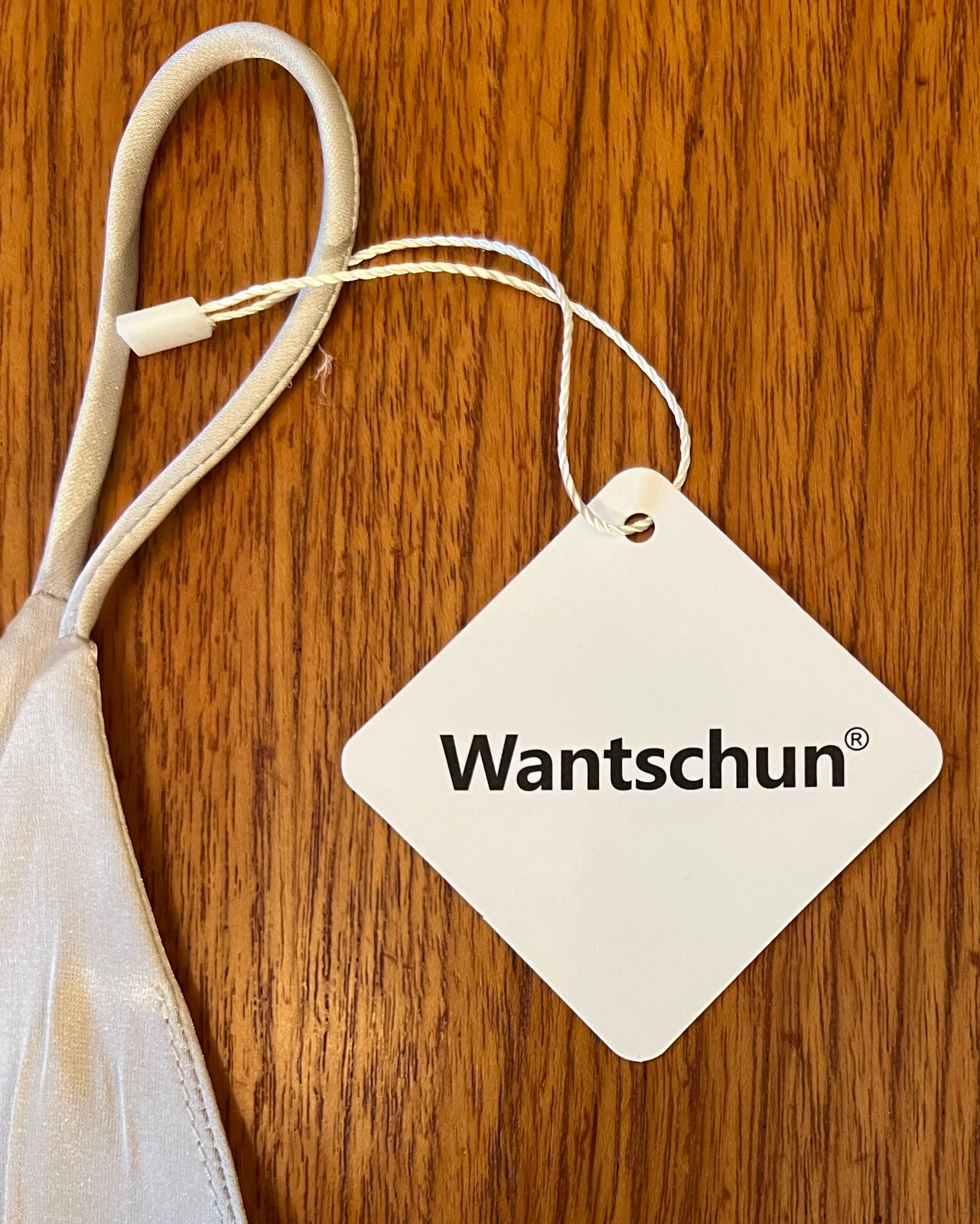 NWT! Wantschun, Silky V-Neck Camisole W/Thin Spaghetti Straps In White, US Sz XL