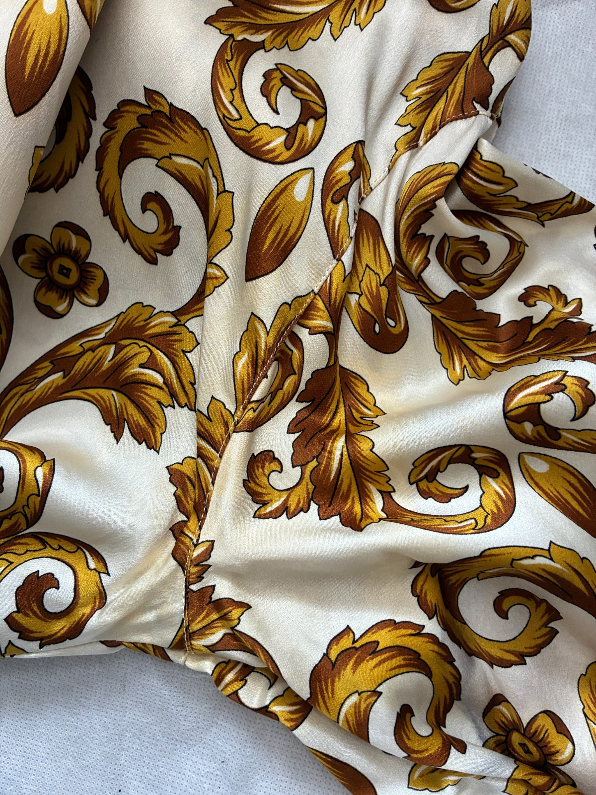 ESCADA VINTAGE SILK BLOUSE IN CREAM FILIGREE PRINT 40 12 SWITZERLAND STAINED