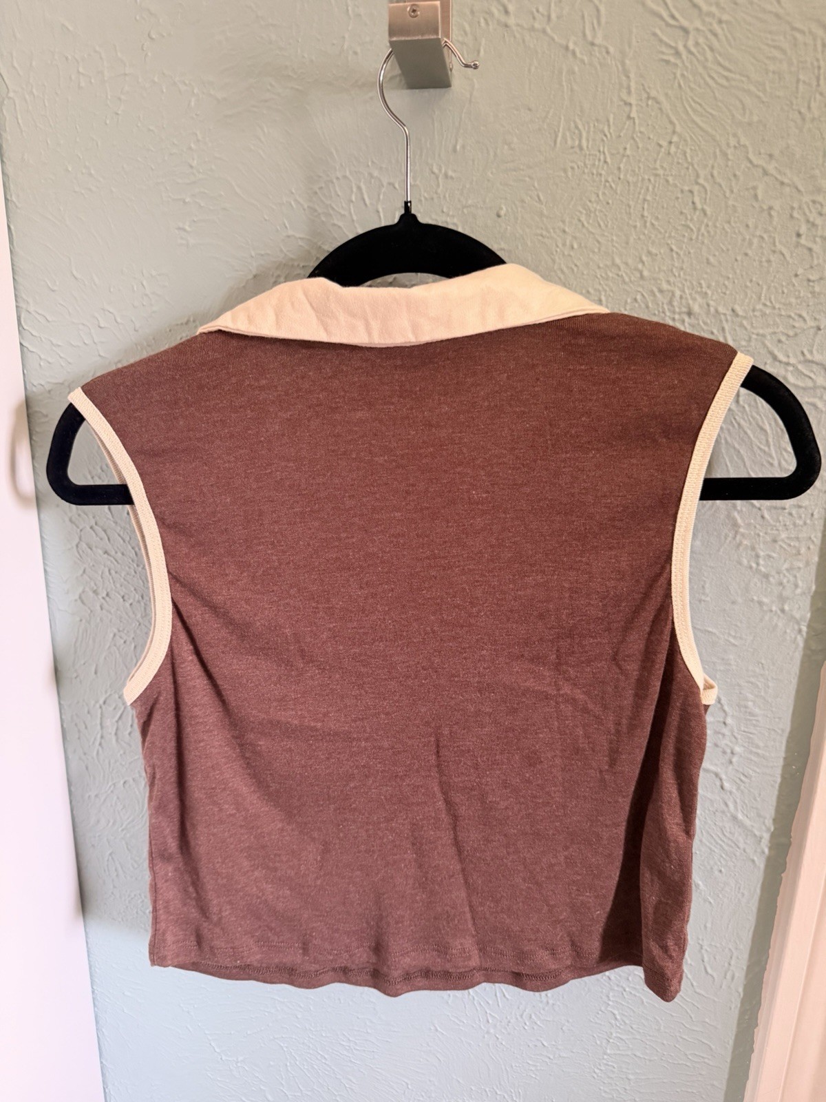 Sabrina Carpenter Short N’ Sweet Polo Tank Top L Brown Beige Collared Knit
