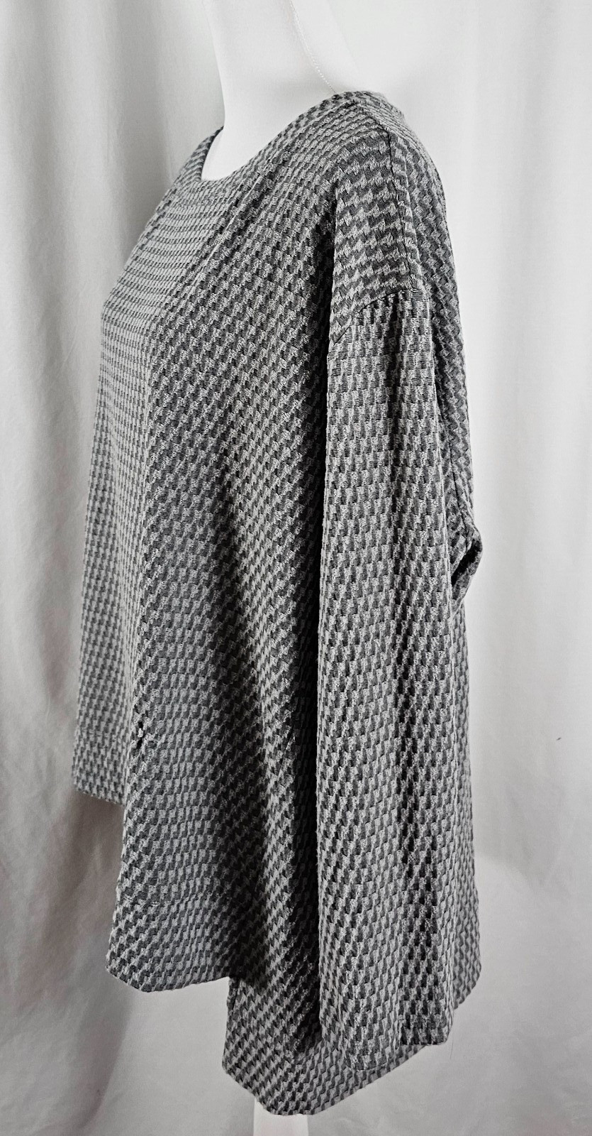 New Oddy Womens Pullover Top Grays Textured Long Sleeves Polyester Rayon 1XL