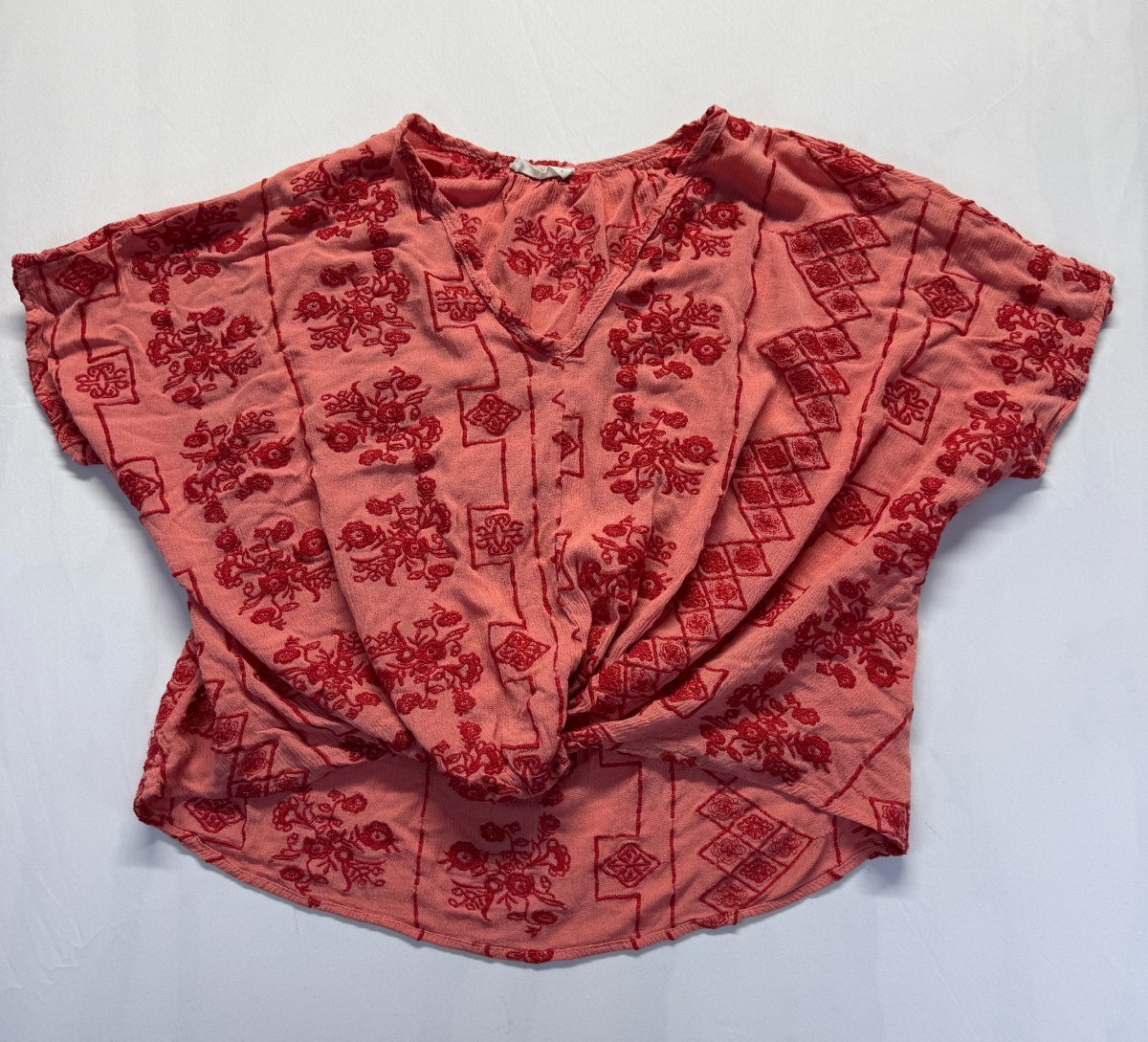 Chrysanthemum Blouse Top Womens Small Pink Red Embroidered Floral Knotted Hem