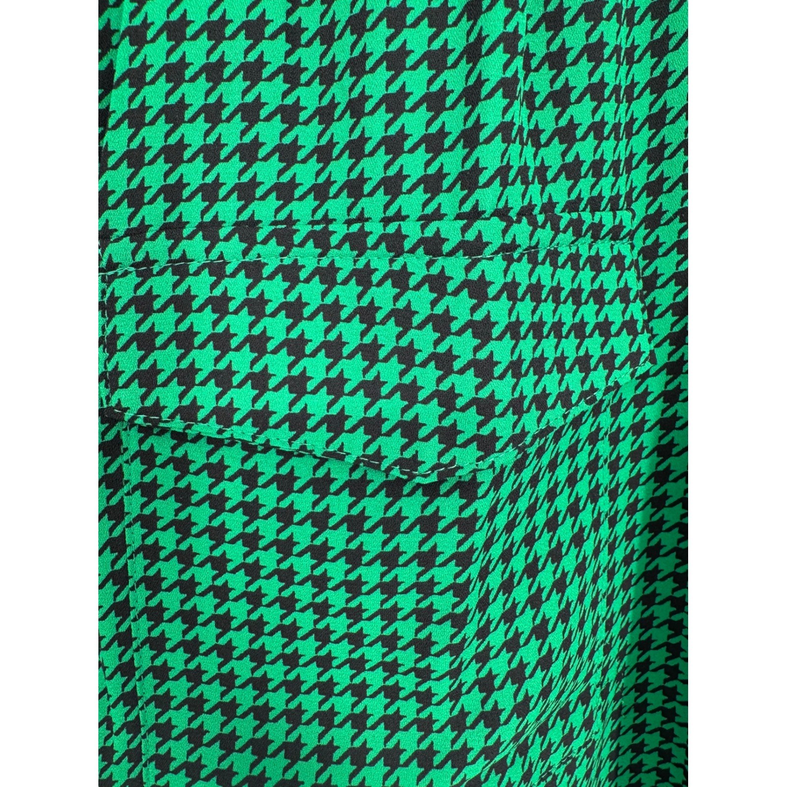 Ann Taylor Factory Green Black Houndstooth Button Down Blouse Sz Small V-Neck