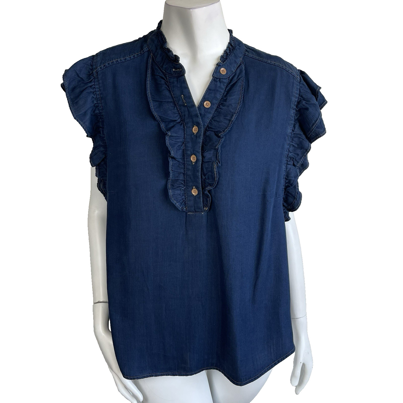 Democracy Chambray Ruffle Trim Collar Blouse Top Woman’s L Preppy Rodeo Western