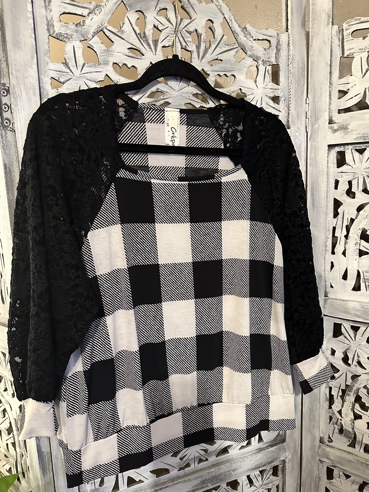 Women’s Black Plaid Lace Detailed Cuff Long Sleeve Top Small