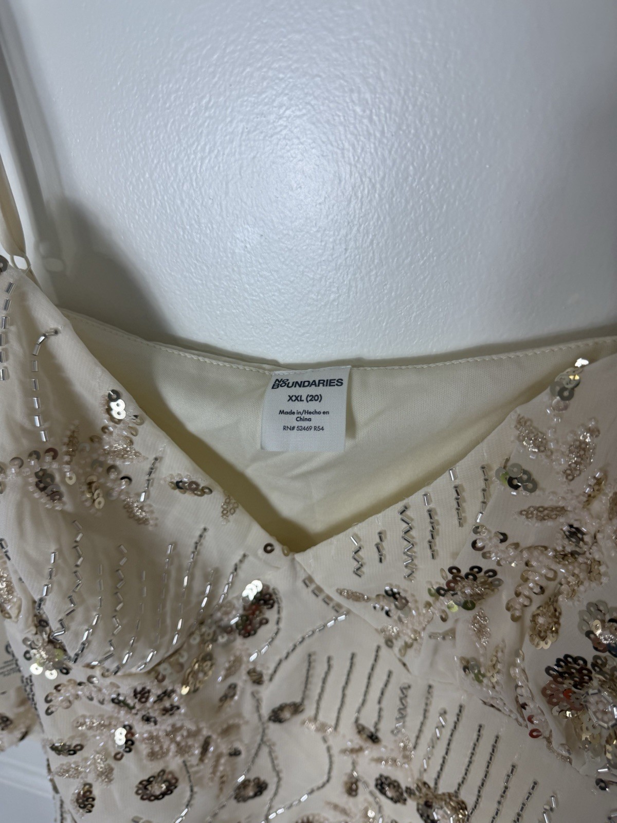 No Boundaries Beige Chiffon Sequin Beaded Floral V-Neck Cami Tank XXL