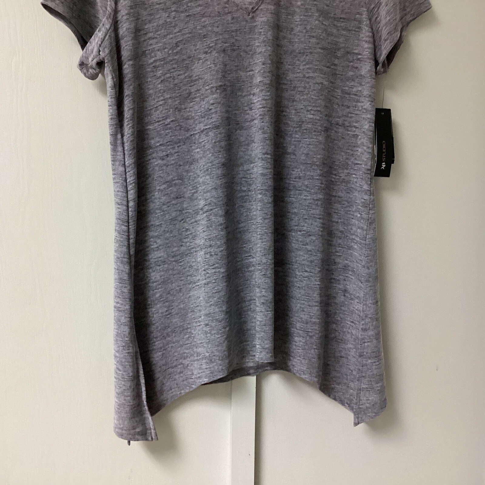 NWT AB Studio Women’s Size Medium Blouse Top Chocker Neckline Silver Gray Short