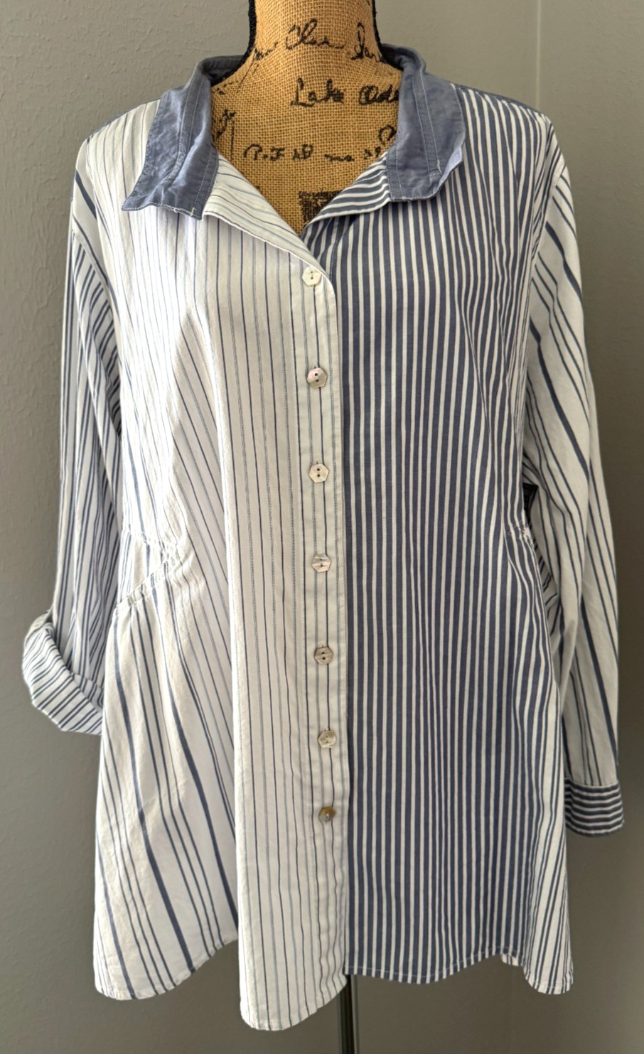John Mark Long Roll Tab Sleeve Button Front Tunic Chambray Blue White Stripe 3X