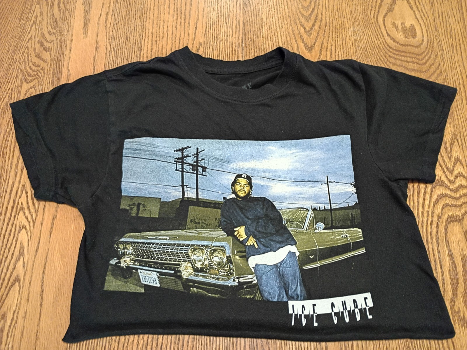 ICE CUBE -N.W.A -WOMENS CROPPED SHIRT -SIZE SMALL -USED -RAP /HIP HOP -VINTAGE