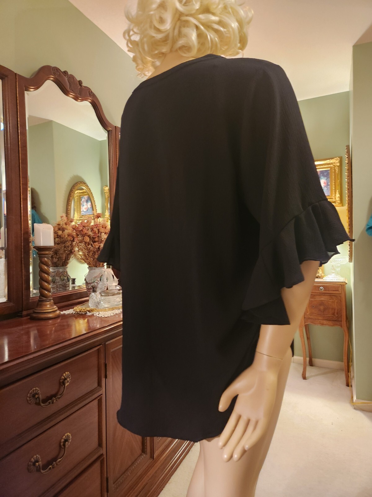 GiGiO Plus Black Tunic Blouse size 1XL Ruffle Sleeves