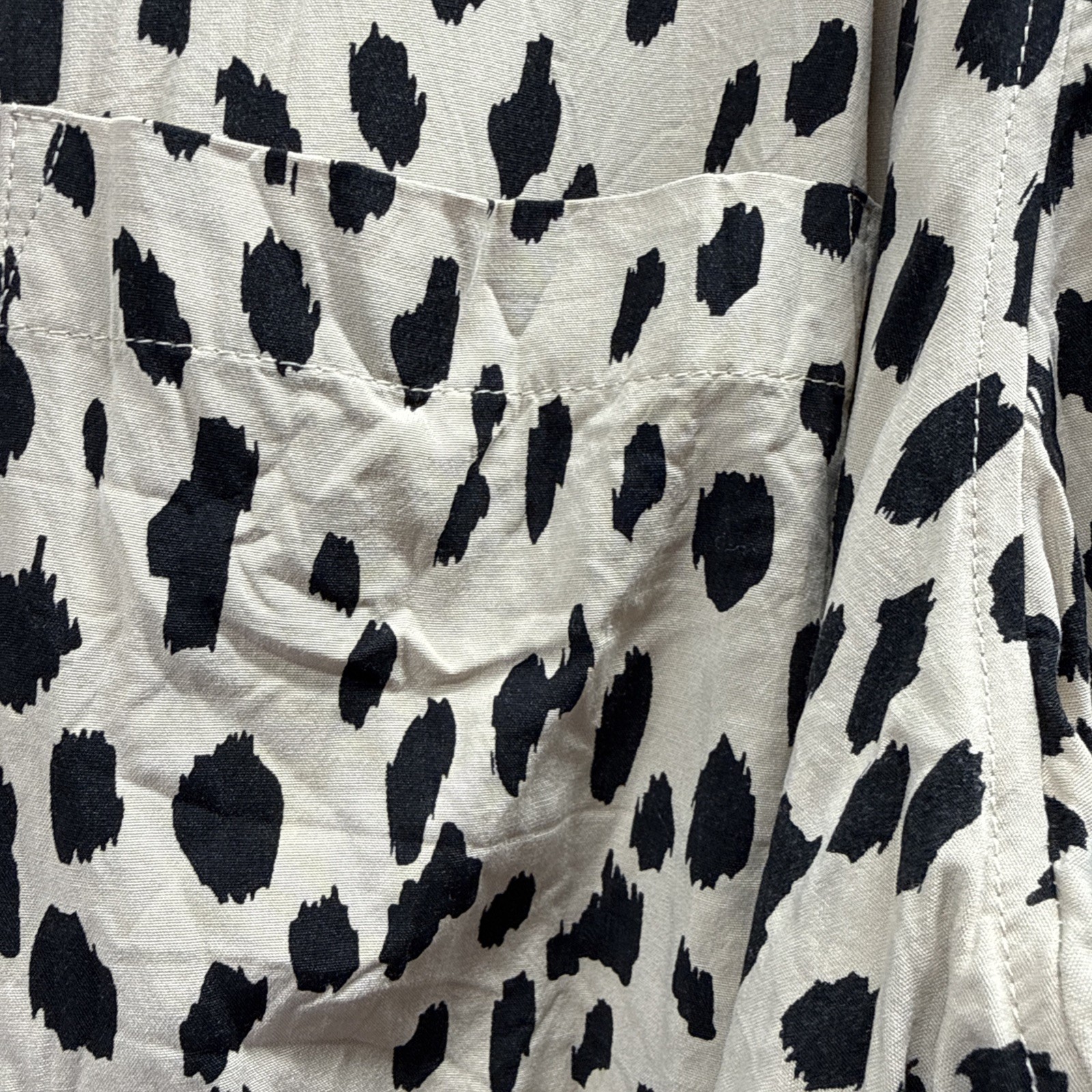Chicos Women’s Top Size XL Black Tan Animal Print Long Sleeve Hidden Button Up
