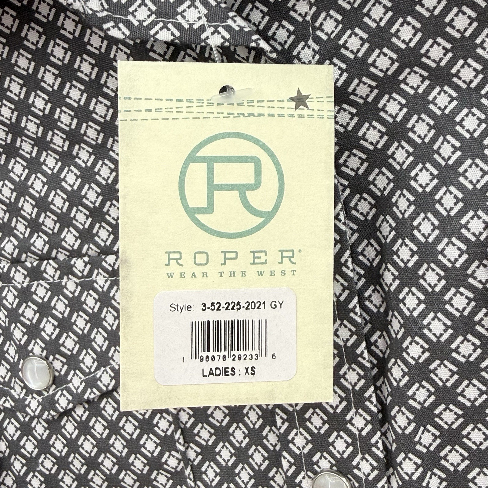 Roper NWT Western Women’s sz XS Gray Diamond Star Geo Print Sleeveless Snap Top