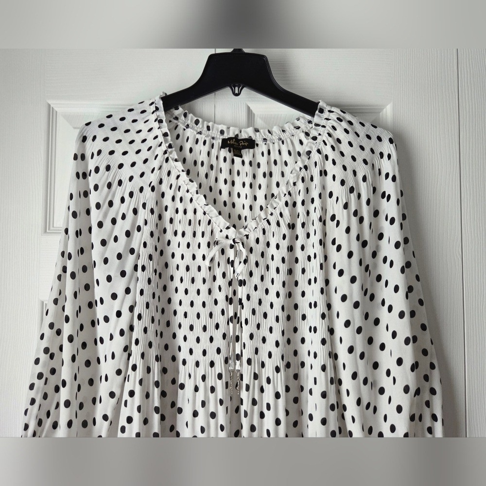 Melissa Paige Black and White Polka Dot Blouse Size LP. Excellent condition