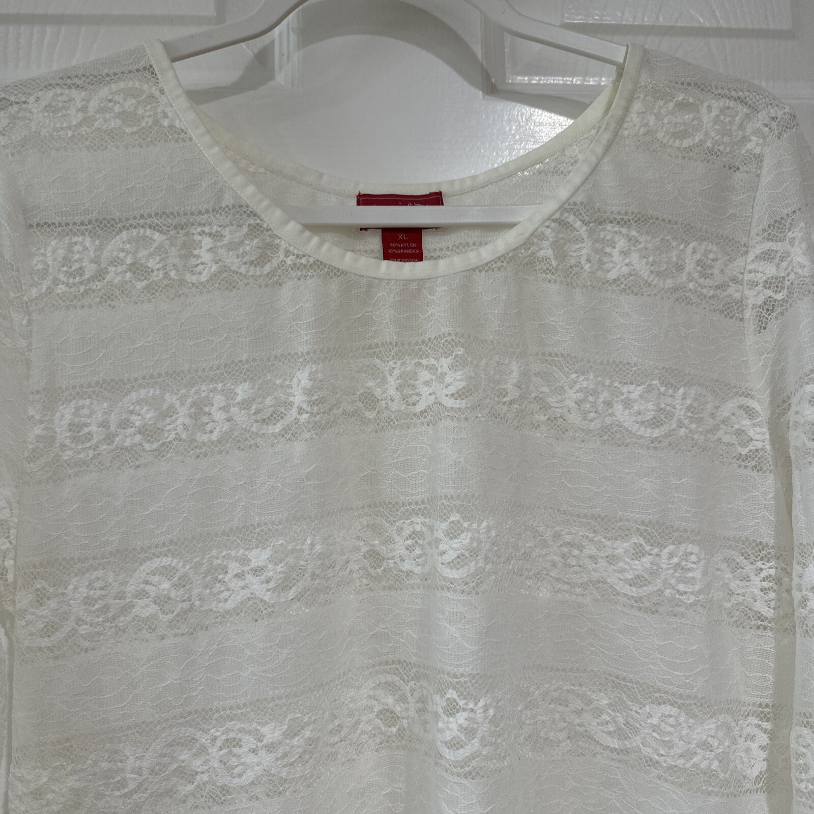 Cowgirl Up Women’s XL Long Sleeve Pullover Ivory Lace Top Crossover Open Back