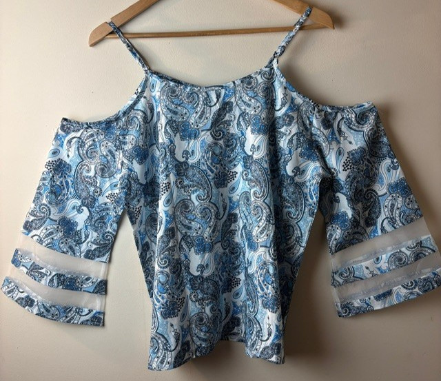 Womens L Blouse Top Blue White Paisley Cold Shoulder Mesh Panel Bell Sleeve