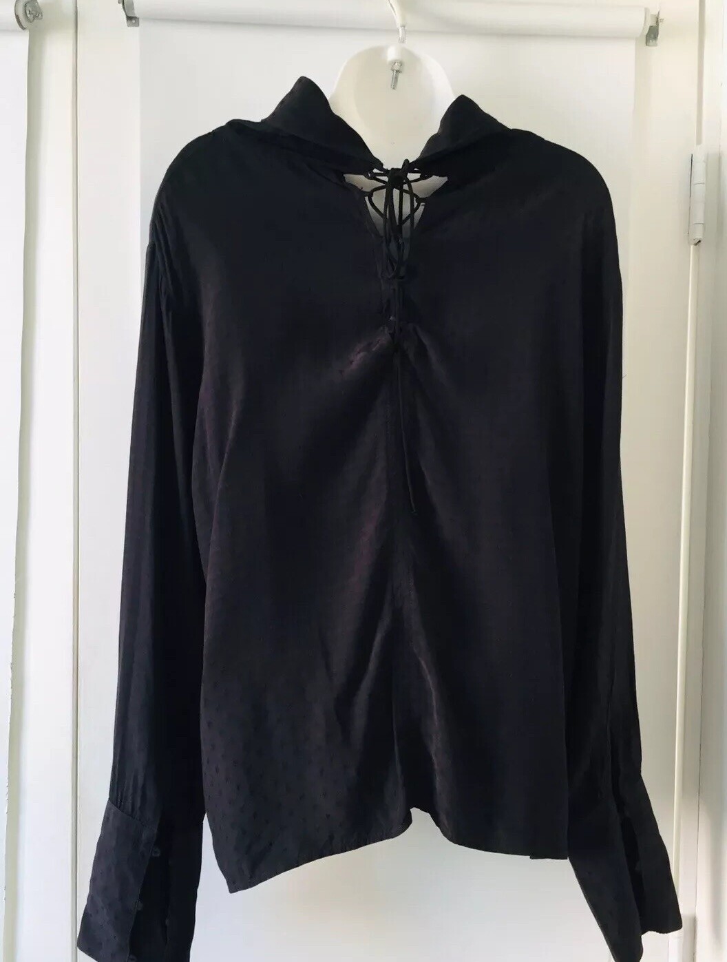 ZARA Woman Black JACQUARD BLOUSE WITH CORD Flowing Long Sleeve Size S O796