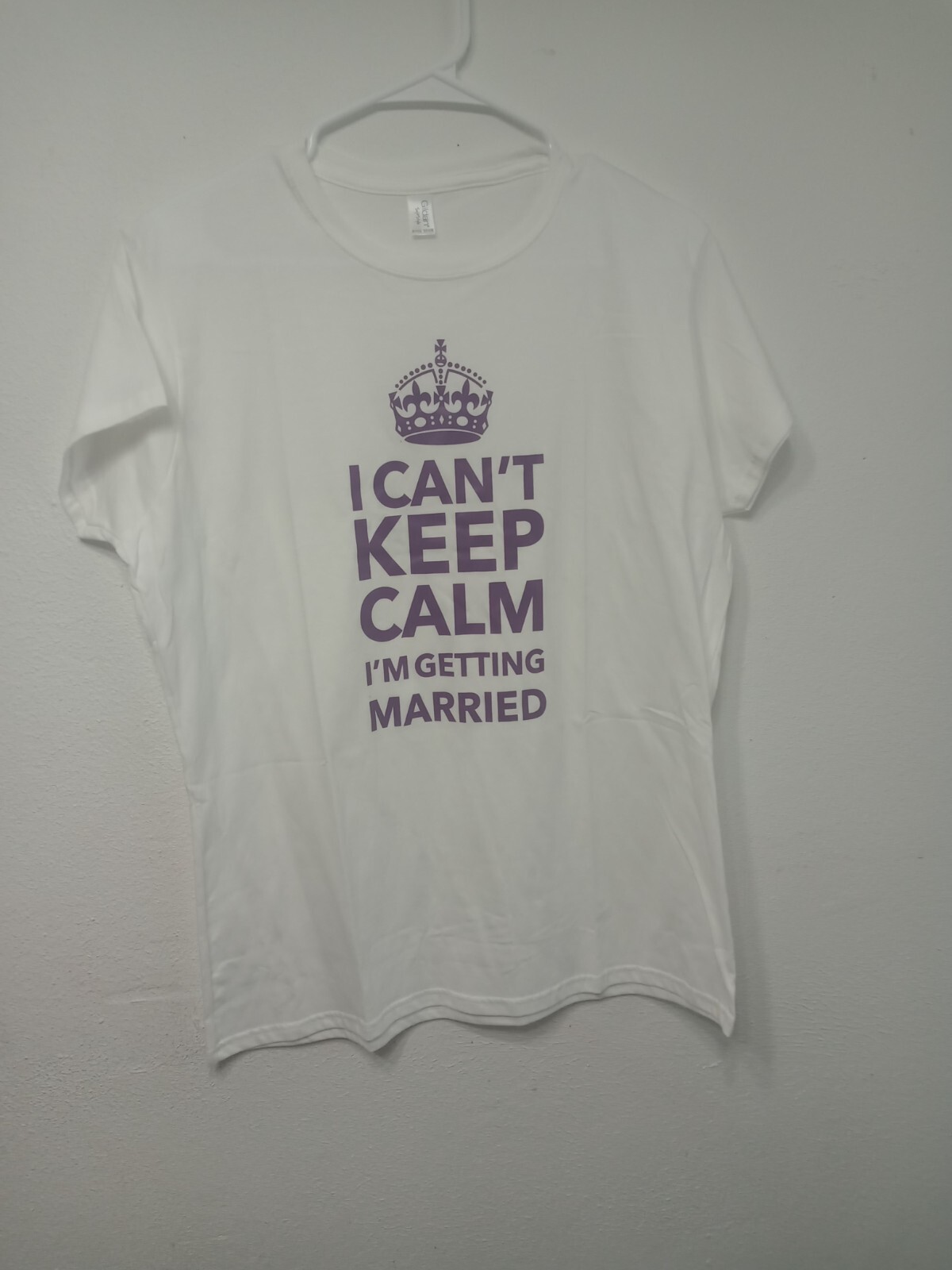 Women’s Adult unisex Large white tshirt with purple print