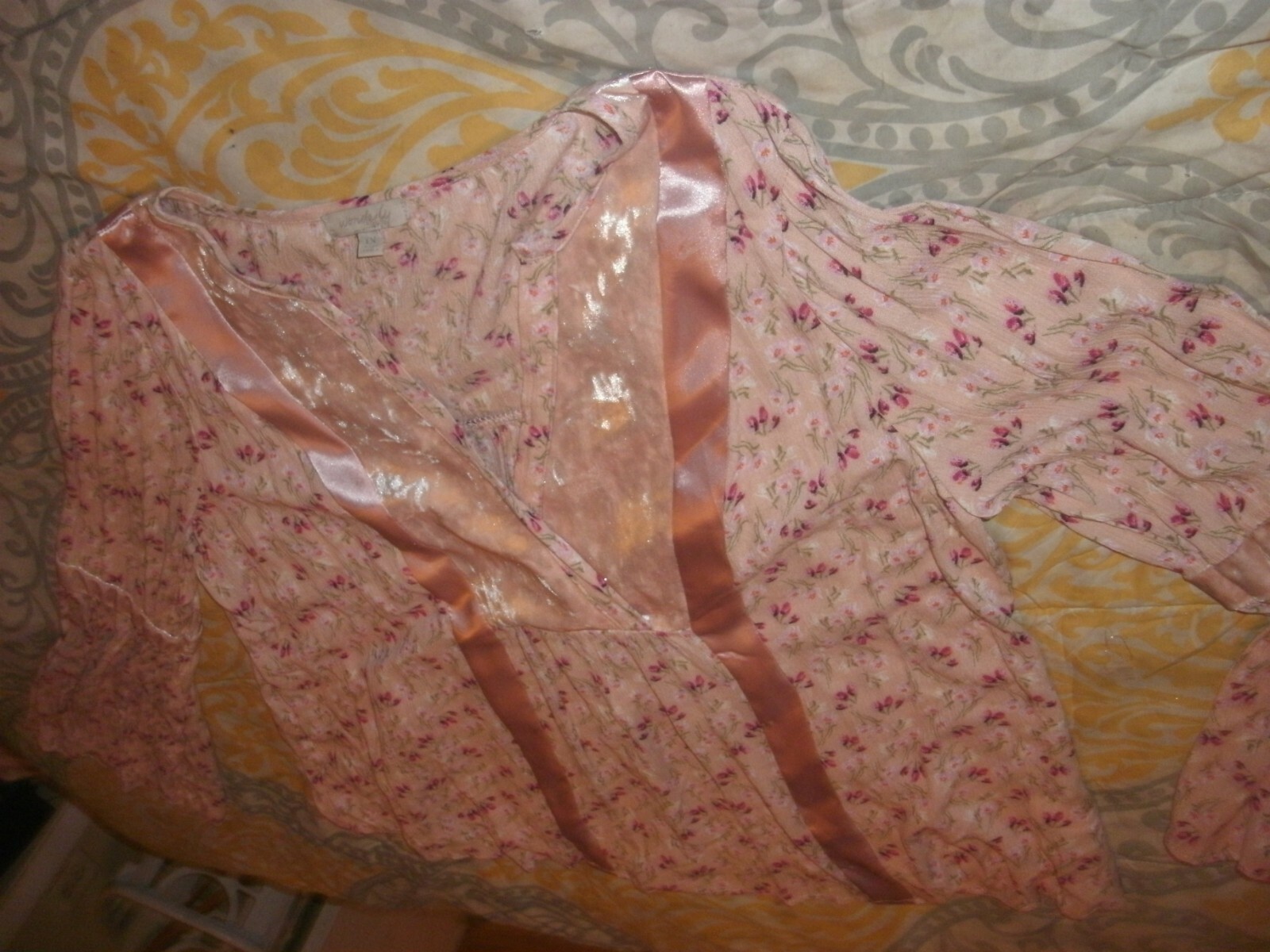 NWT Wonderly Women’s Pink Floral Blouse w/Satin & Velvet Inserts XS-L (B216)