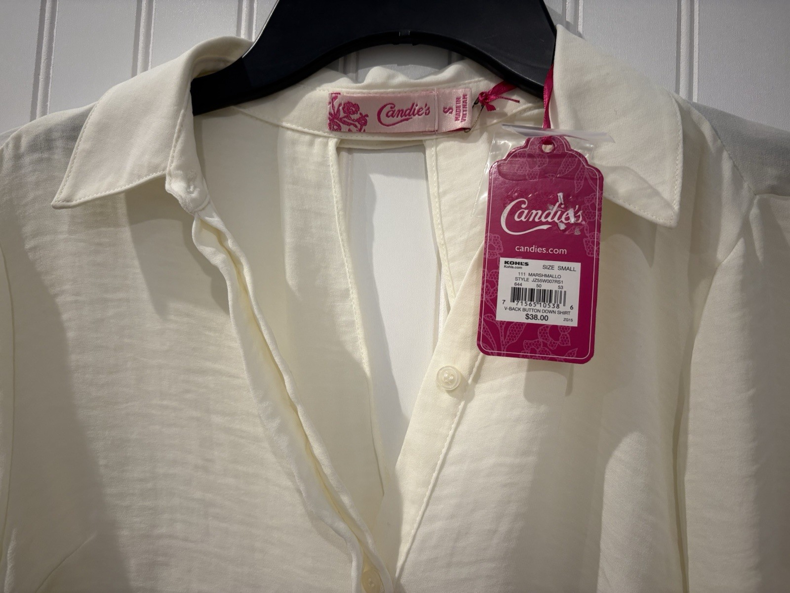 Women’s Candies Cream Ivory Polyester V-Back Button Down Blouse, Size S NEW