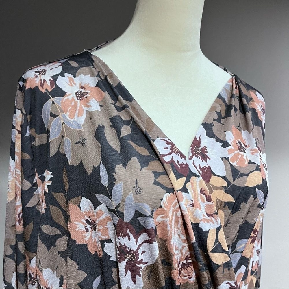 Long sleeve fake wrap floral blouse