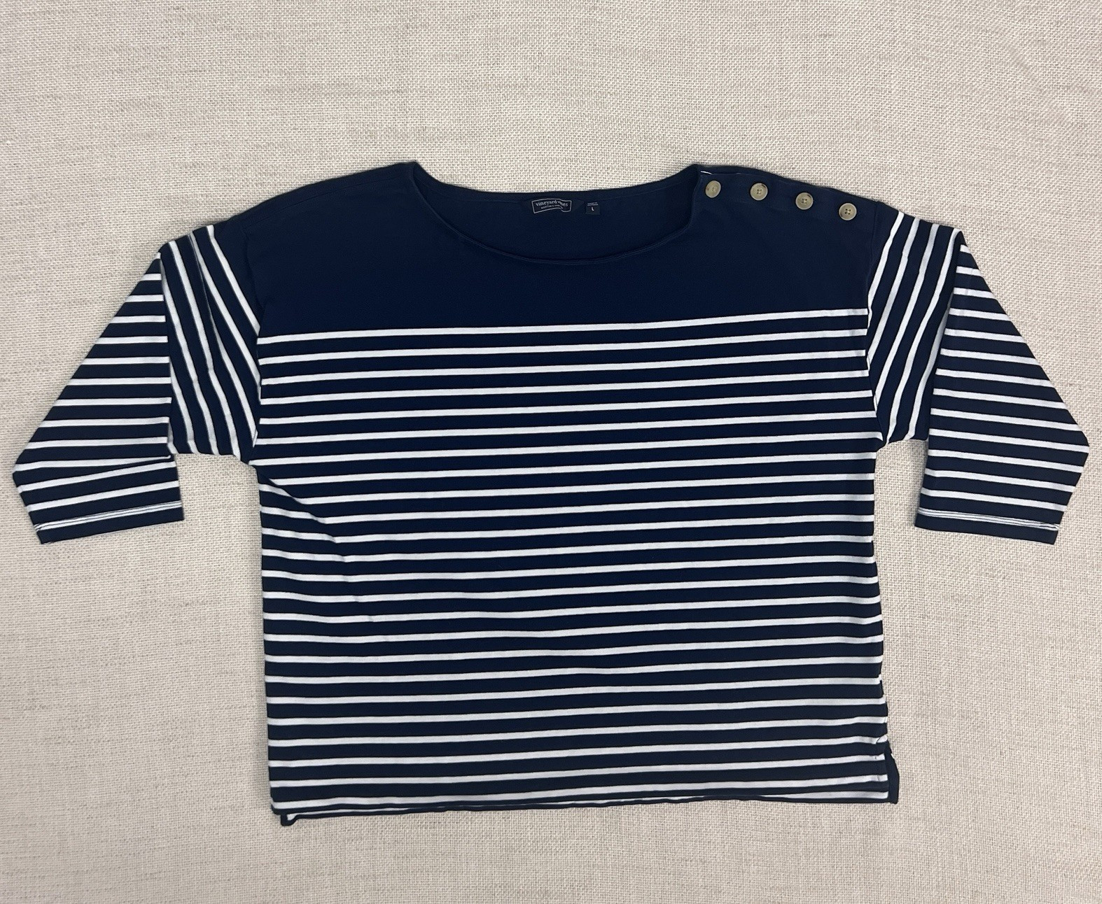 Vineyard Vines Women’s L Navy Striped Boatneck Top Shoulder Button Breton