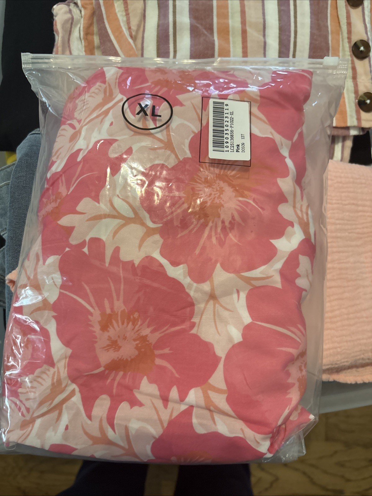 Nine Oh One Brand Blouse – XL – Item 3097