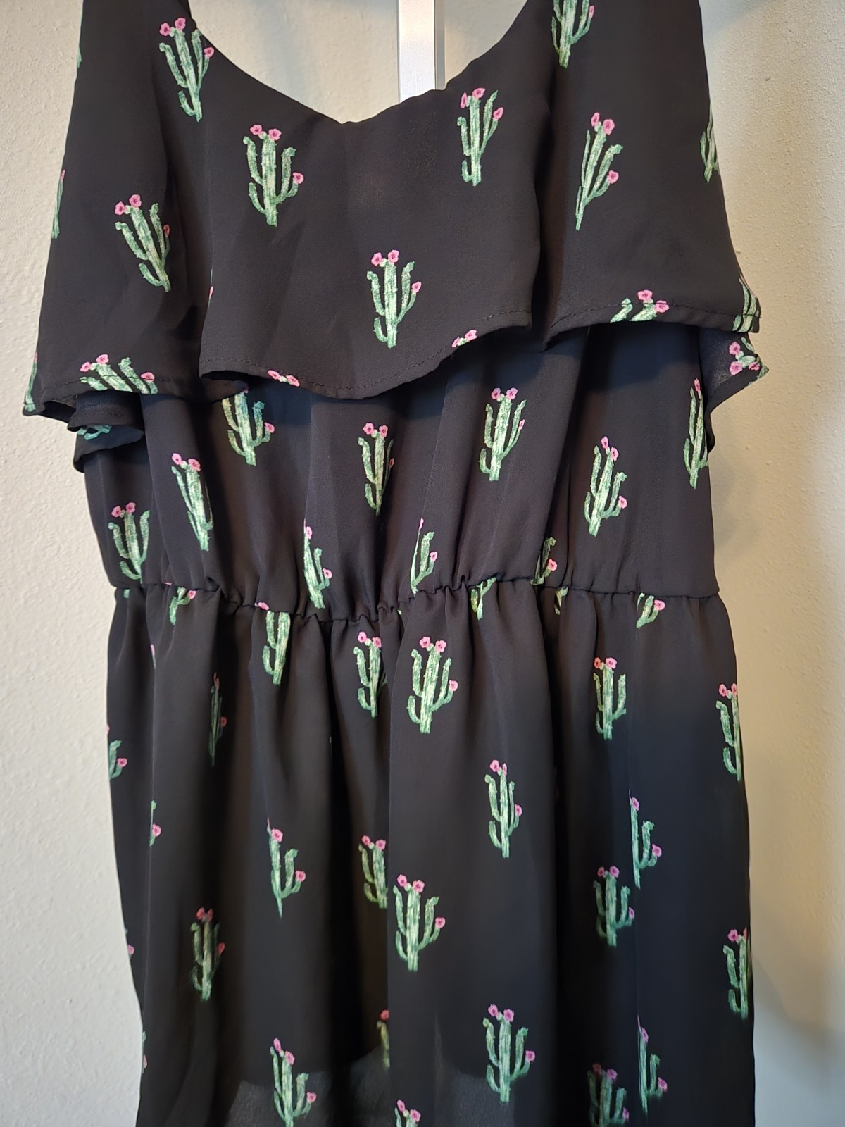 Torid 00 (M/L) Black Cactus Print Babydoll Tank Top Ruffle Adjustable