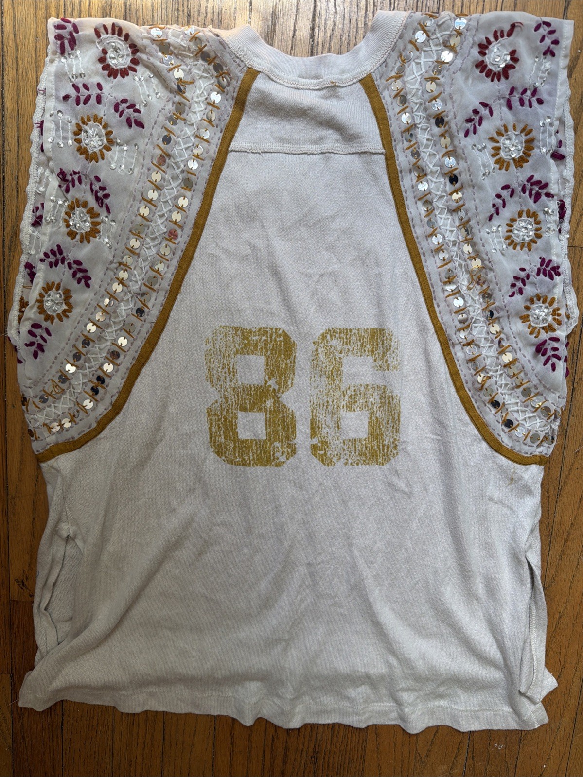 We The Free People M Contrast Sleeves Tee Kint Sequin Los Angeles 86 Jersey Top