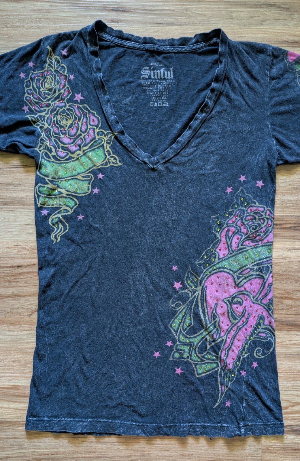 Sinful By Affliction V Neck Shirt Womens M Black Rhinestone Tattoo Rose Y2K Goth