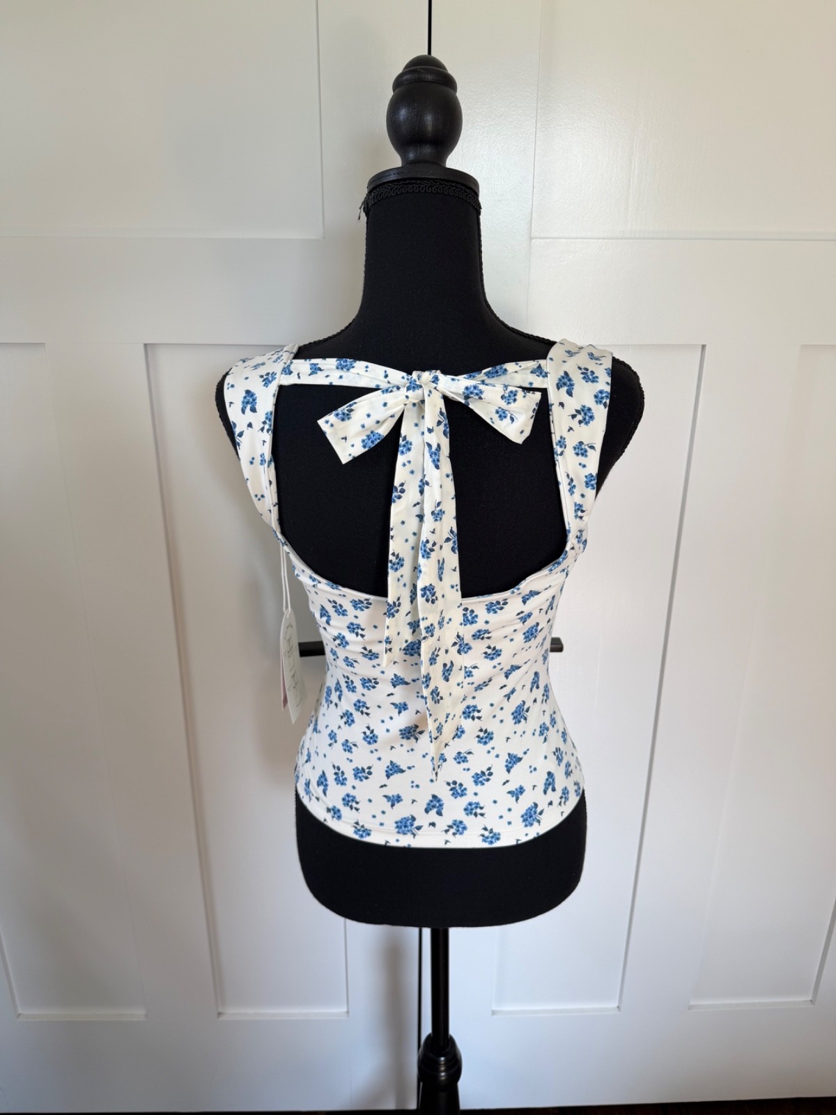 Blogilates Bow Back Tank Top – Blue Floral (S) | NWT