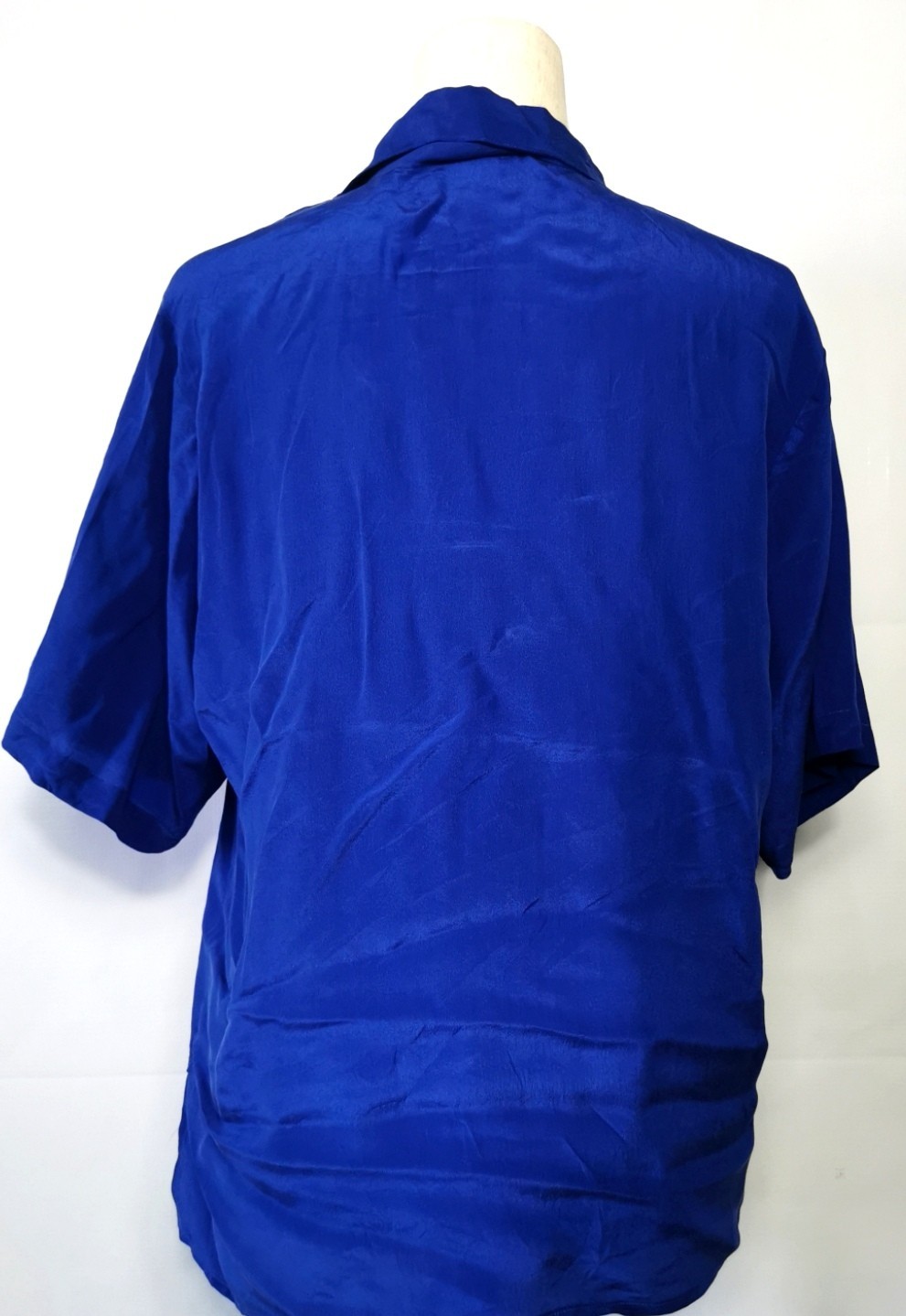 Circa Now silk blouse Vtg silk blouse used in good condition 100% silk size: S