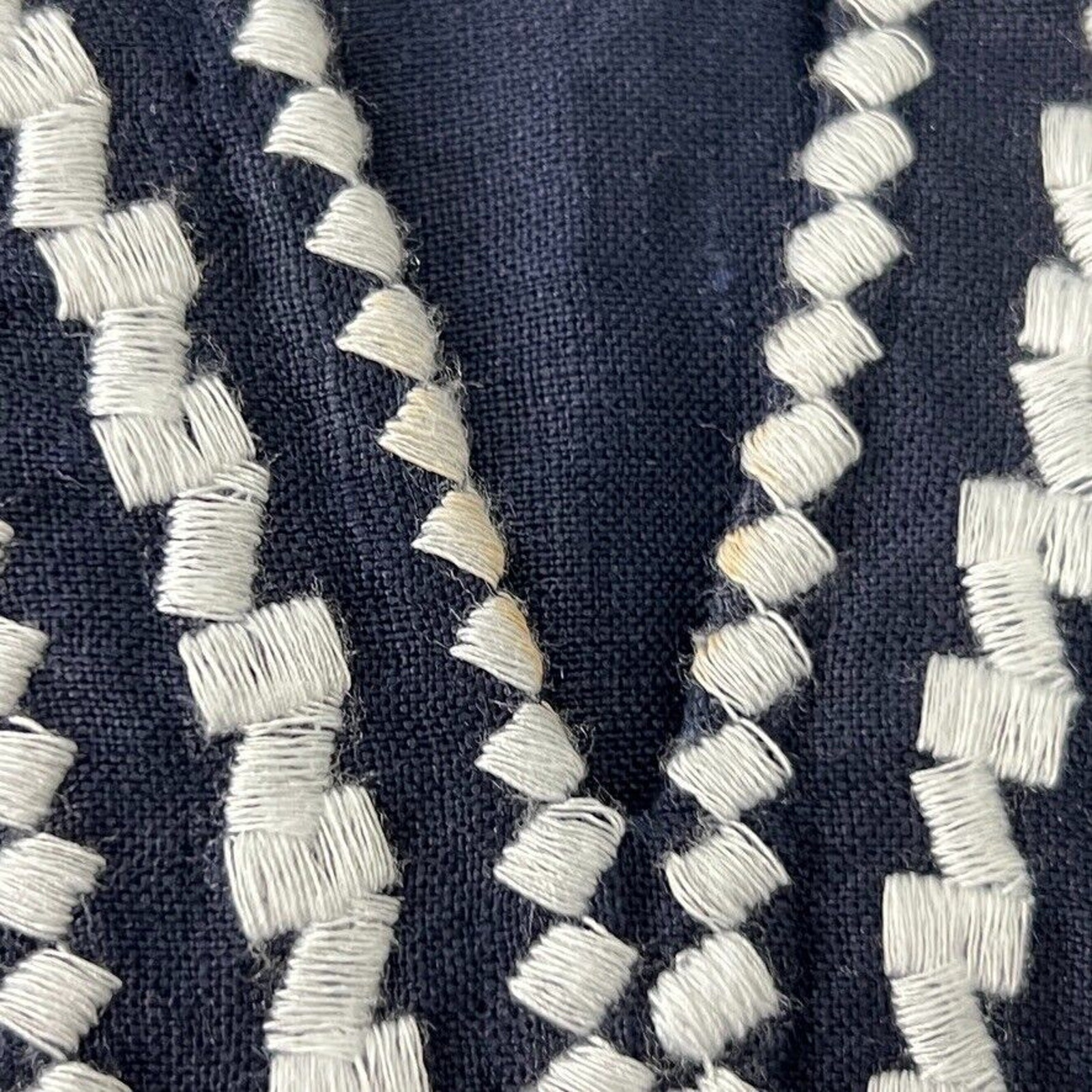 Talbots Navy Blue 100% Linen Embroidered Poncho V-neck Poncho Top L Women’s