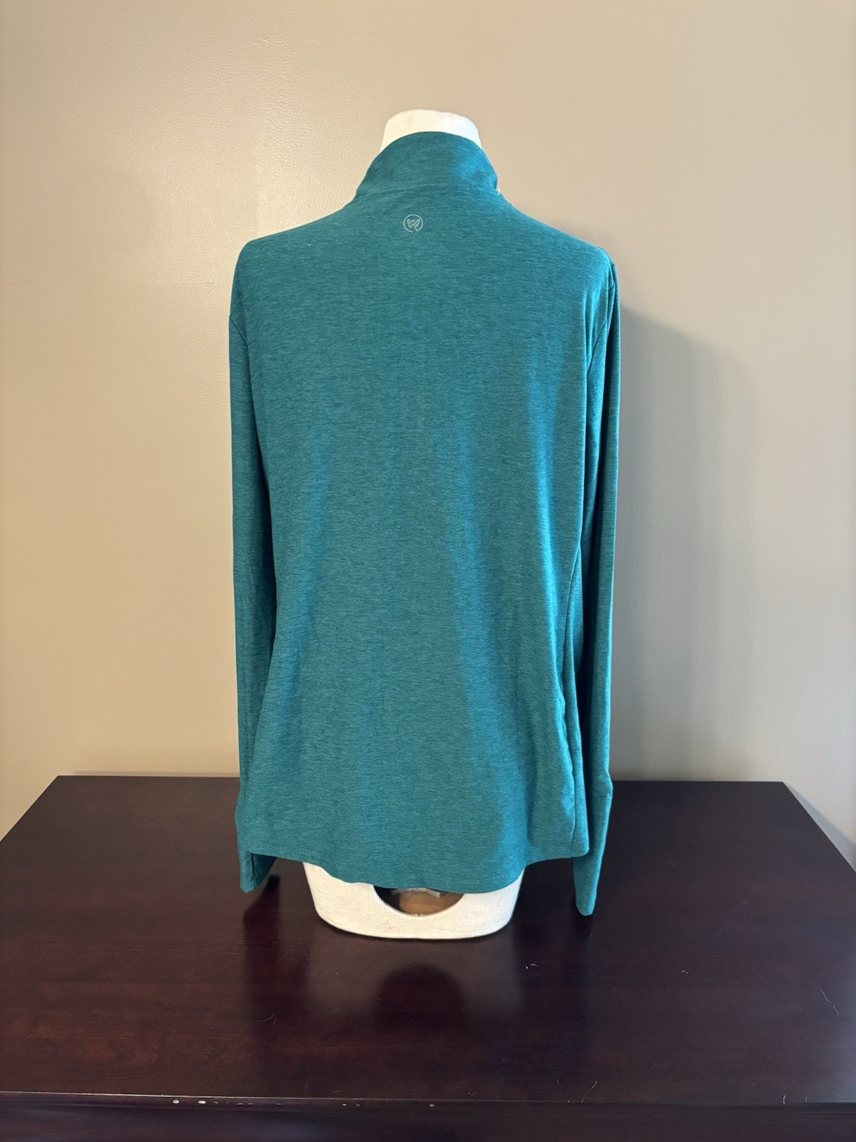 We Wander Women’s Long Sleeve Teal Exercise Top With Front Pockets Size XL