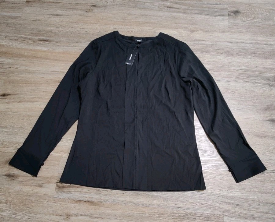 Express Relaxed Portofino Blouse Medium Black Long Sleeve NWT Career Top